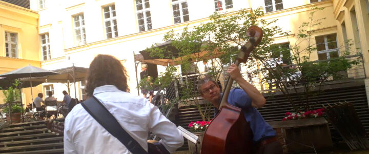 Jazztrio bei einer Hochzeit auf Schloss Steinhöfel in Brandenburg